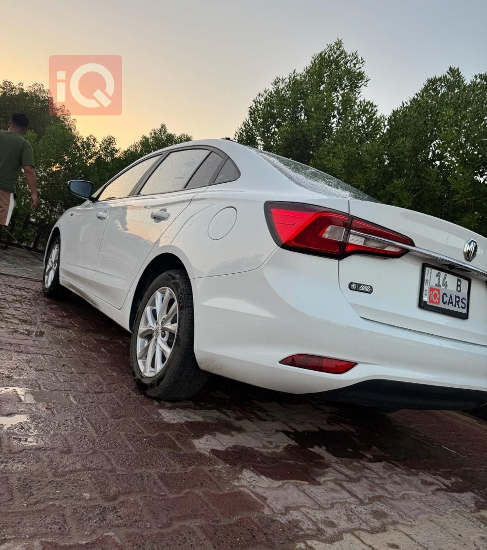 MG 5